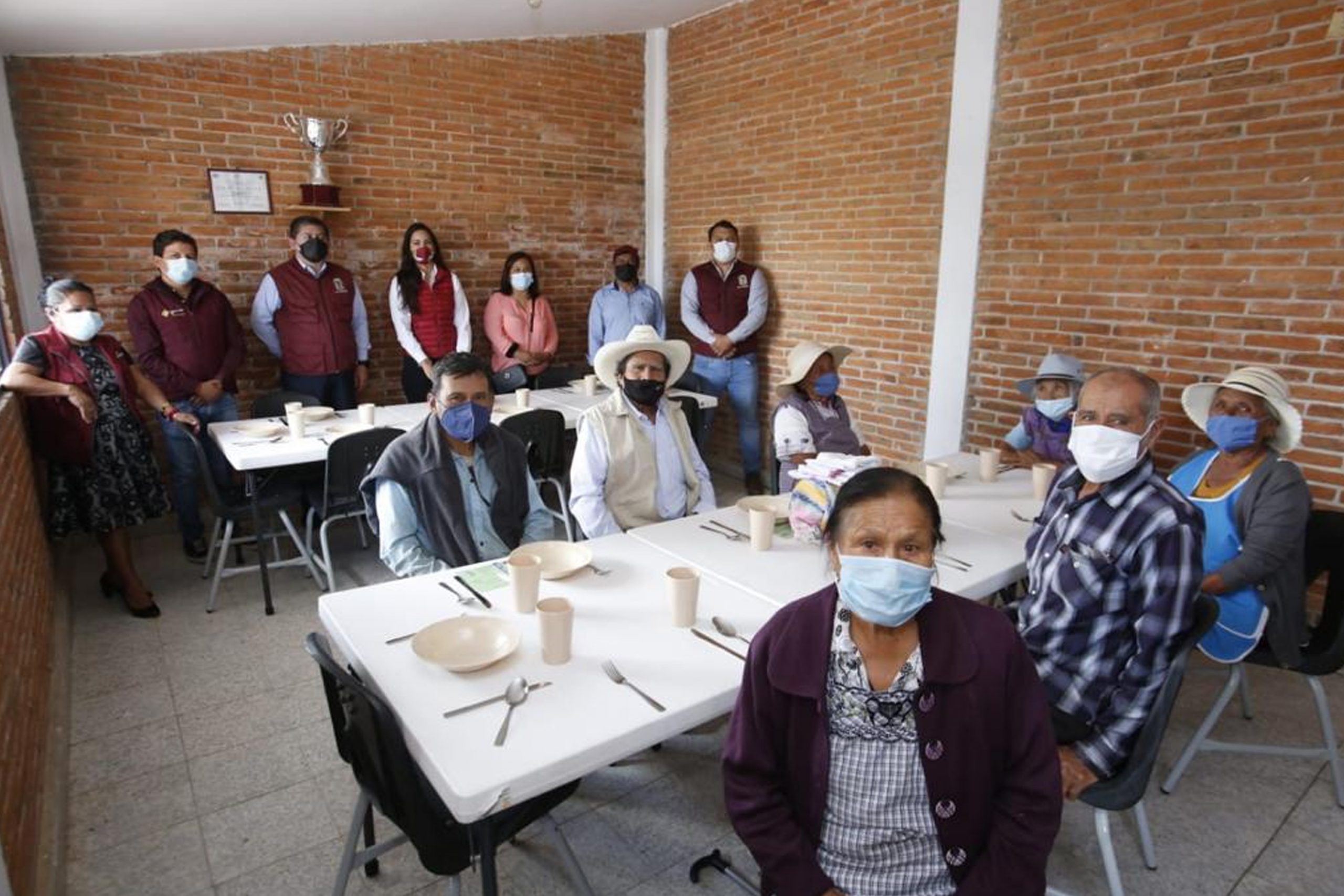 Pone en marcha SEDIF estancia de día para adultos mayores en Tecola