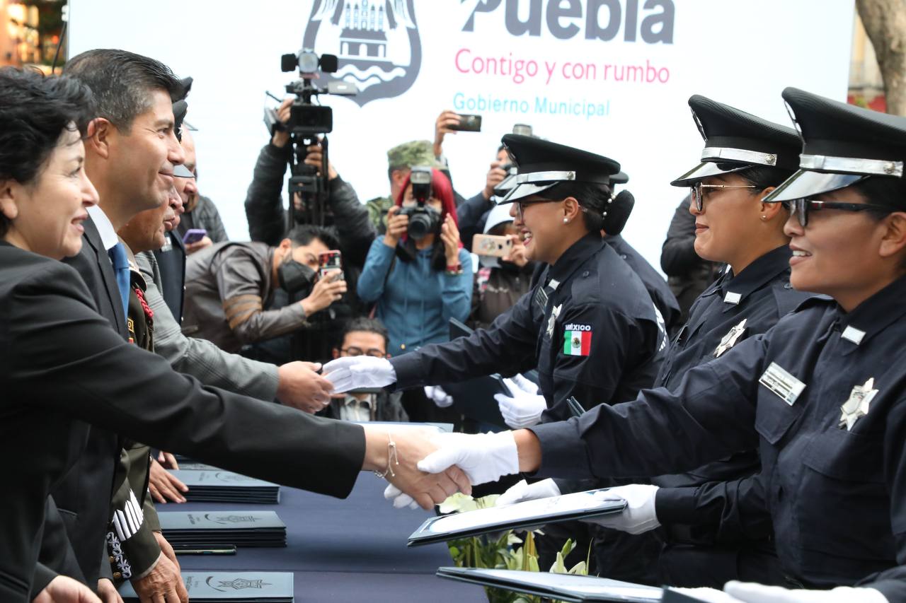 Se incorporan 52 nuevos policías certificados a la ciudad de Puebla