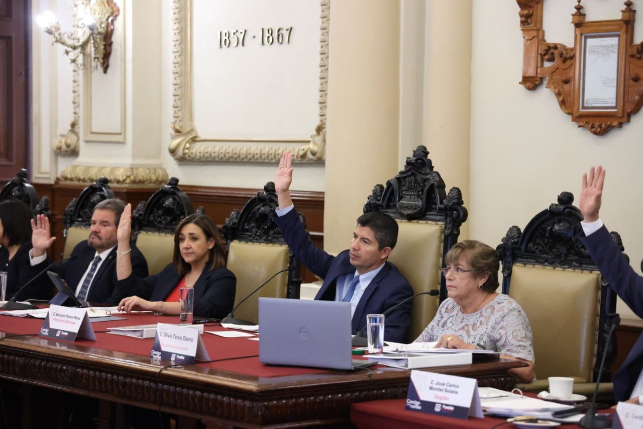 Sin nuevos impuestos el Cabildo de Puebla aprobó iniciativa de Ley de Ingresos para 2023