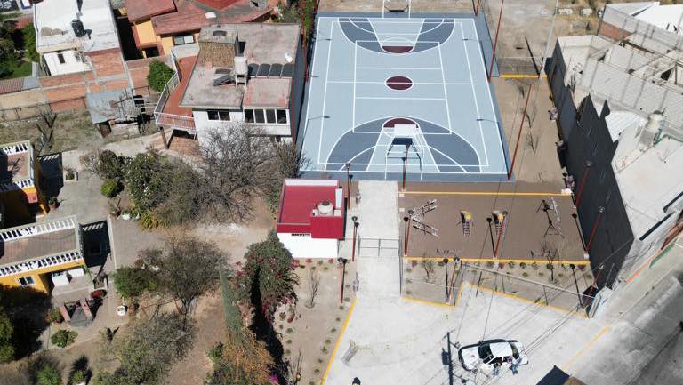Ariadna Ayala crea nuevo espacio público en la colonia Benito Juárez en Atlixco
