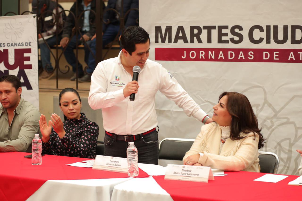 Beatriz Manríque, Secretaria de Medio Ambiente y Lorenzo Rivera, encabezan Martes Ciudadano en Chignahuapan 