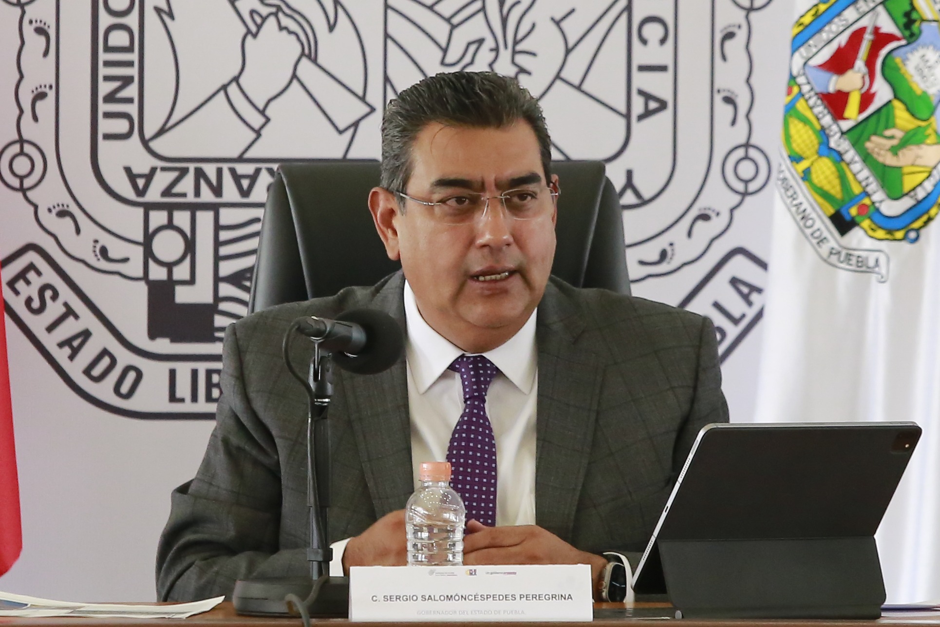 Puebla, de pie pese a pandemia: Sergio Salomón