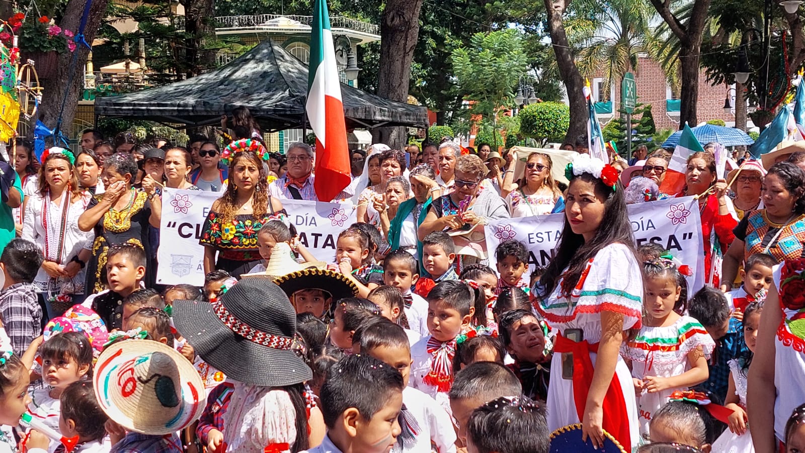 Ariadna Ayala fortalece identidad mexicana con niñez atlixquense