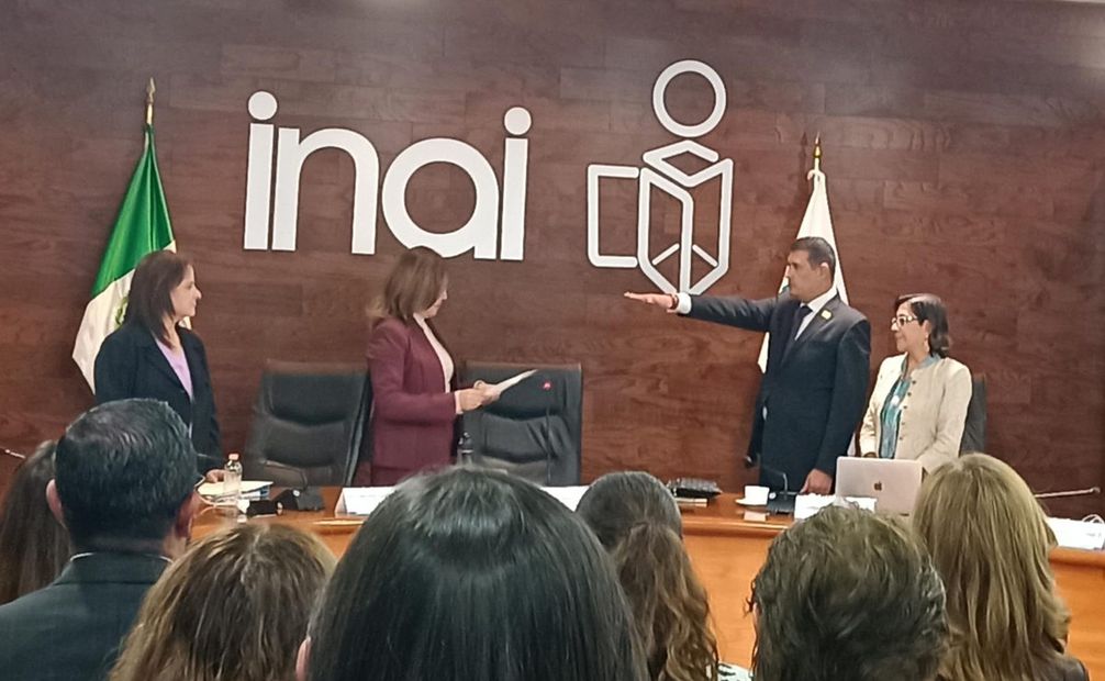 Entre reclamos por opacidad y corrupción, nombran a Adrián Alcalá como nuevo presidente del INAI