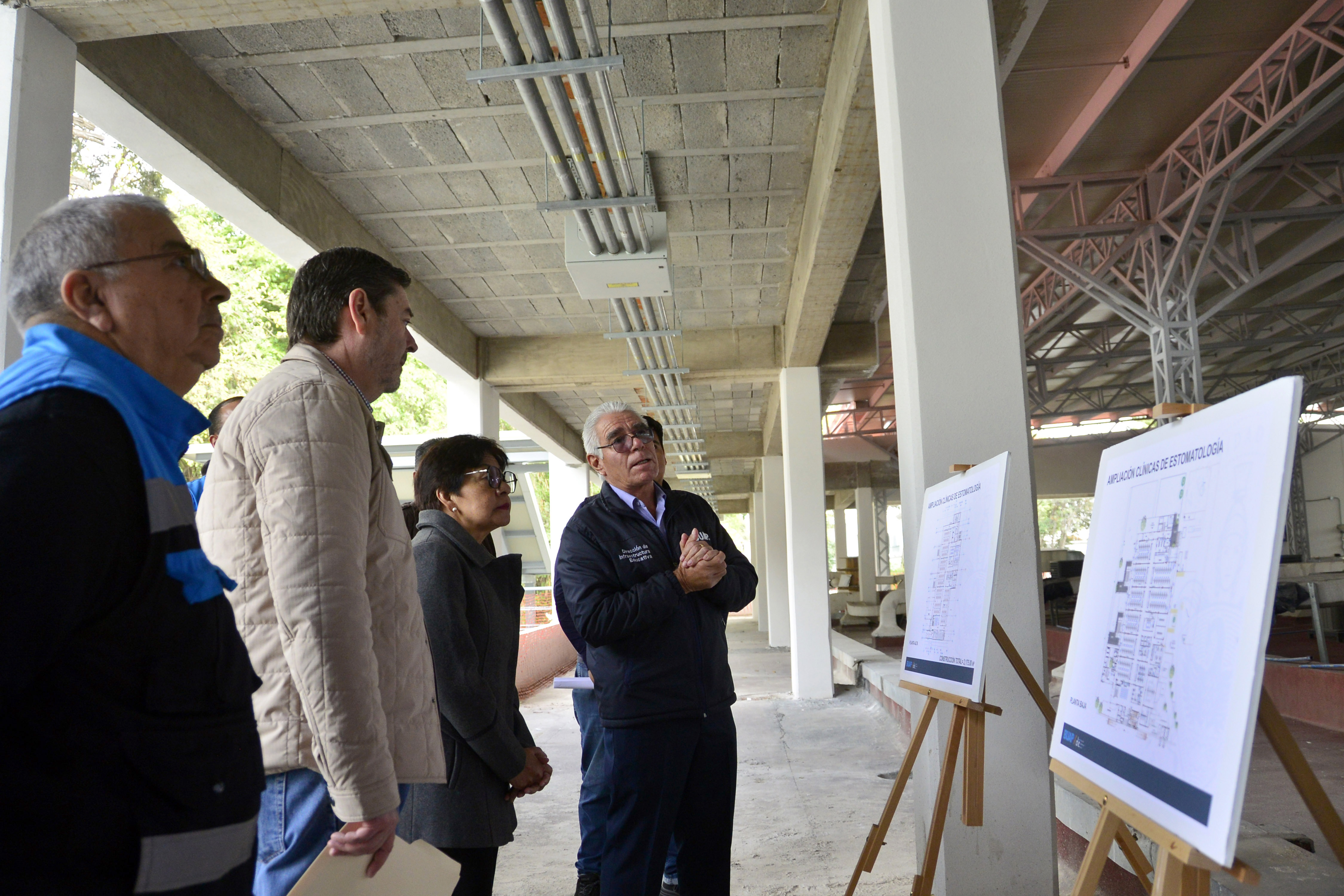 Rectora Lilia Cedillo supervisa ampliación de clínicas de la Facultad de Estomatología