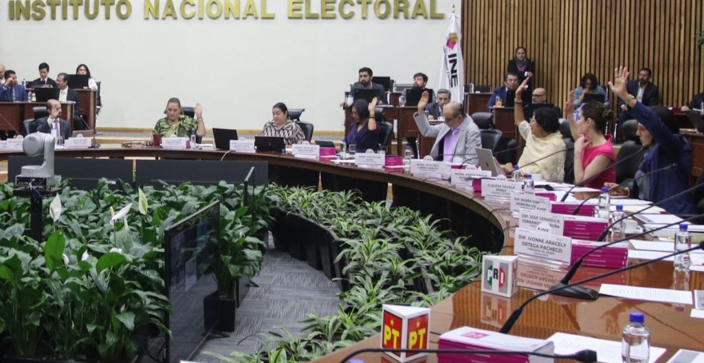 INE tiene listos spots contra la compra del voto y el uso indebido de programas sociales en elecciones