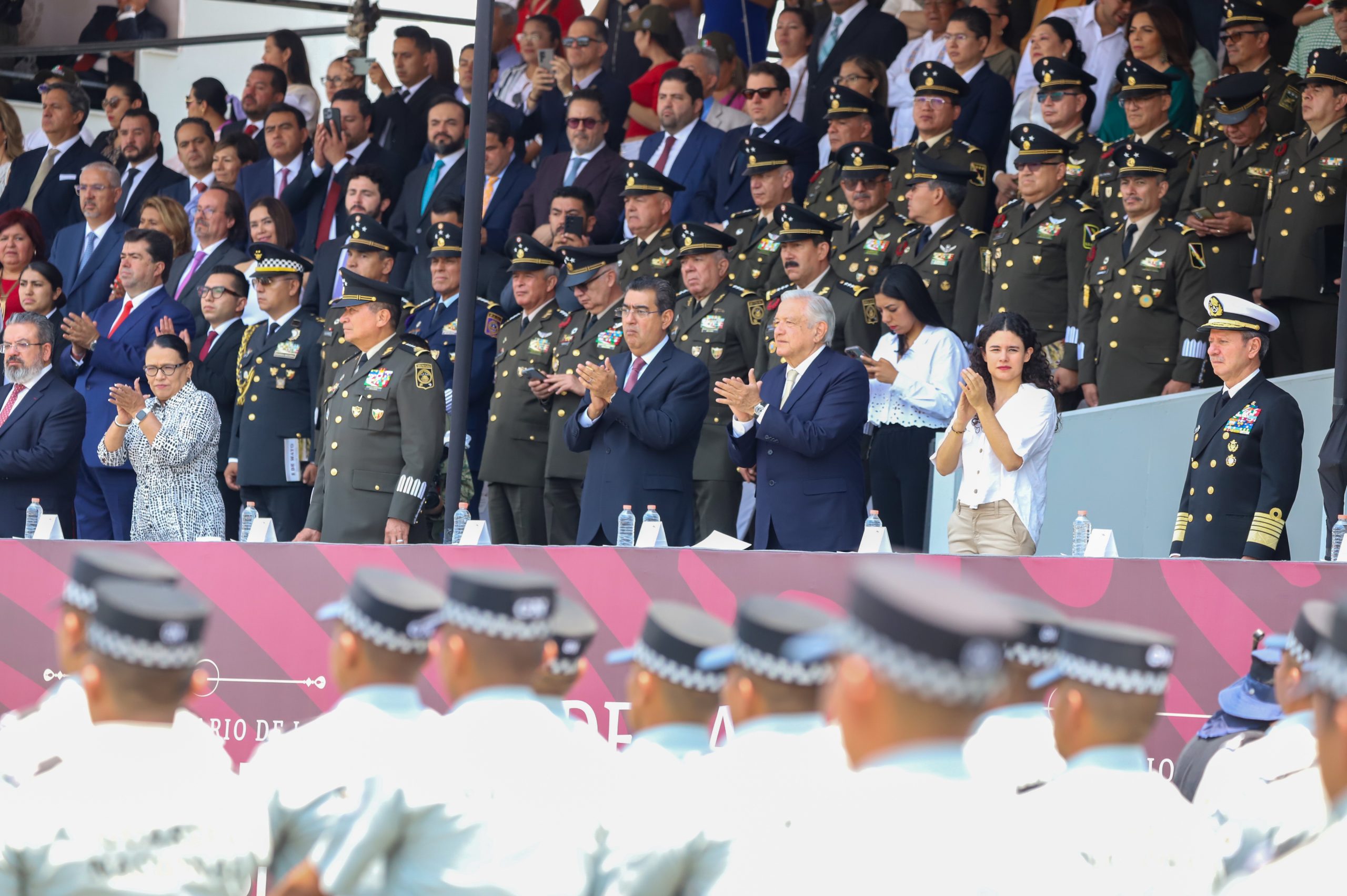 Con Desfile Cívico-Militar, Puebla celebra 5 de mayo