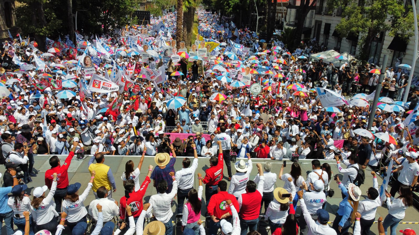 Ante más de 30 mil personas Lalo Rivera cierra su campaña
