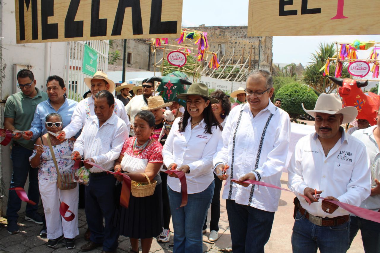 Inauguran en Atlixco 3ra. Feria del Mezcal y el Pulque