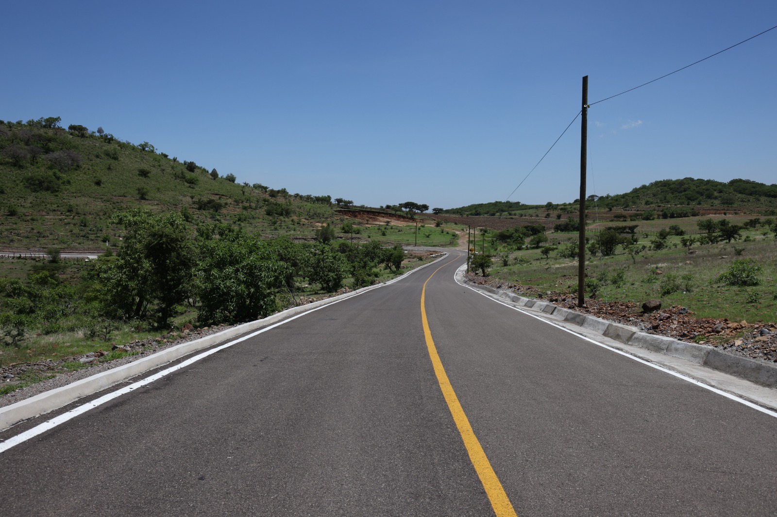 Impulsa gobierno estatal desarrollo de comunidades y calidad de vida de habitantes