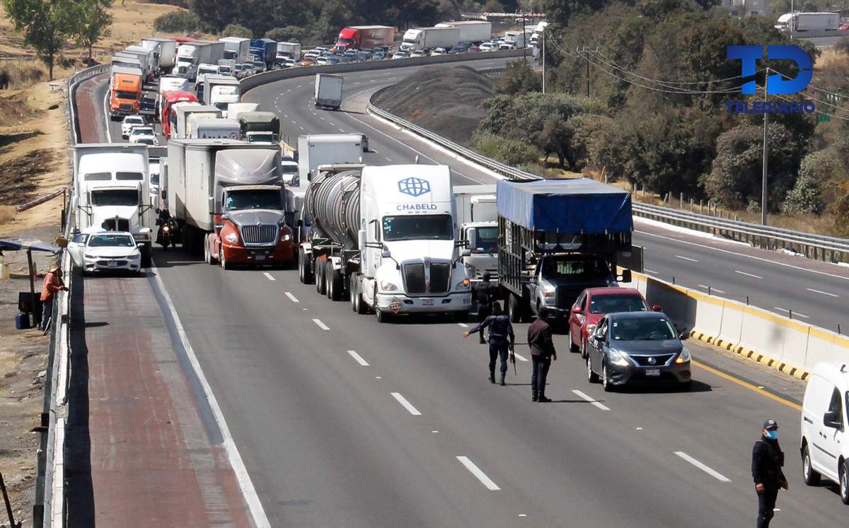 Sergio Salomón dice que seguirá luchando por una solución al bloqueo de la autopista México-Puebla