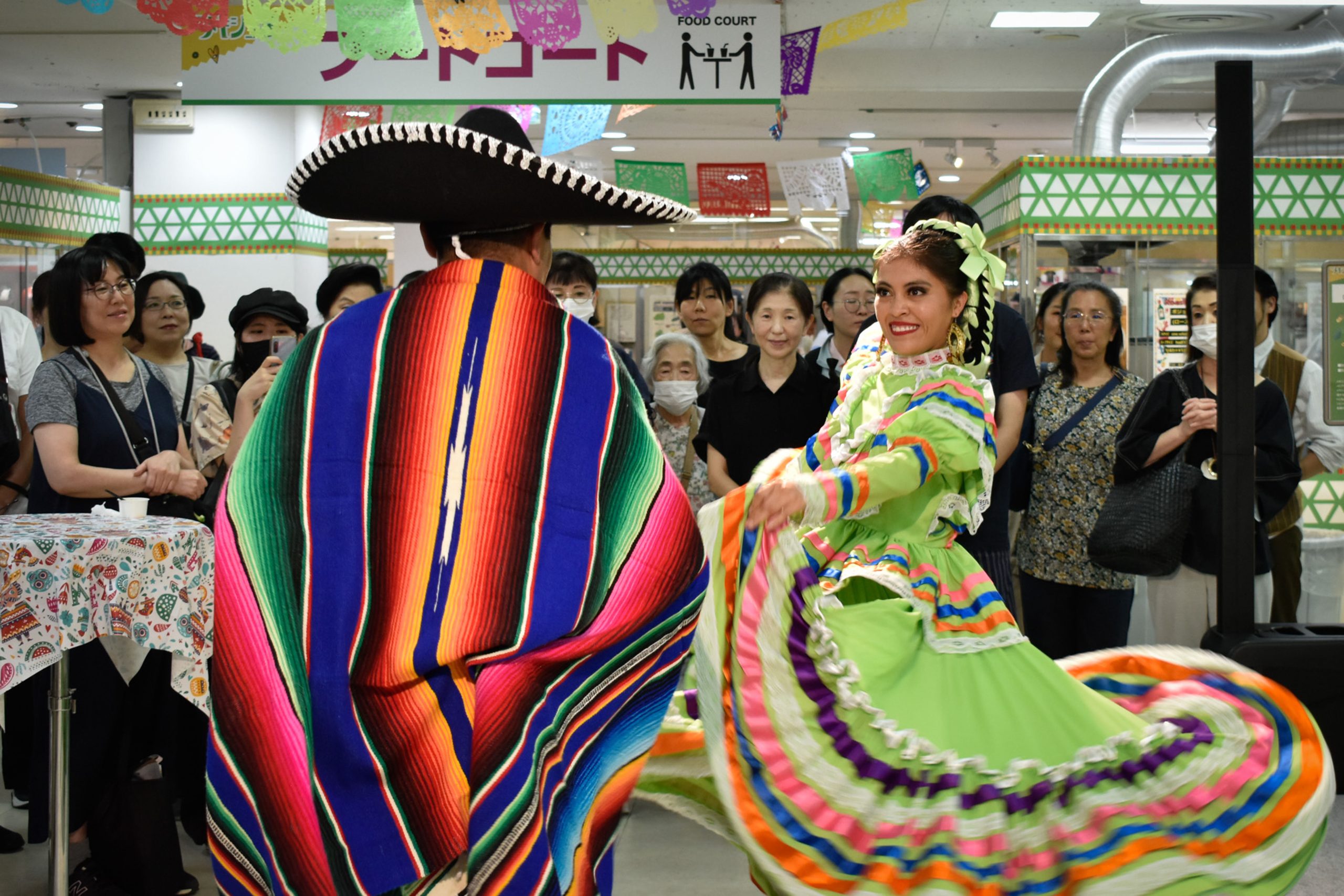 Ballet Folklórico de la BUAP representa a México en Japón