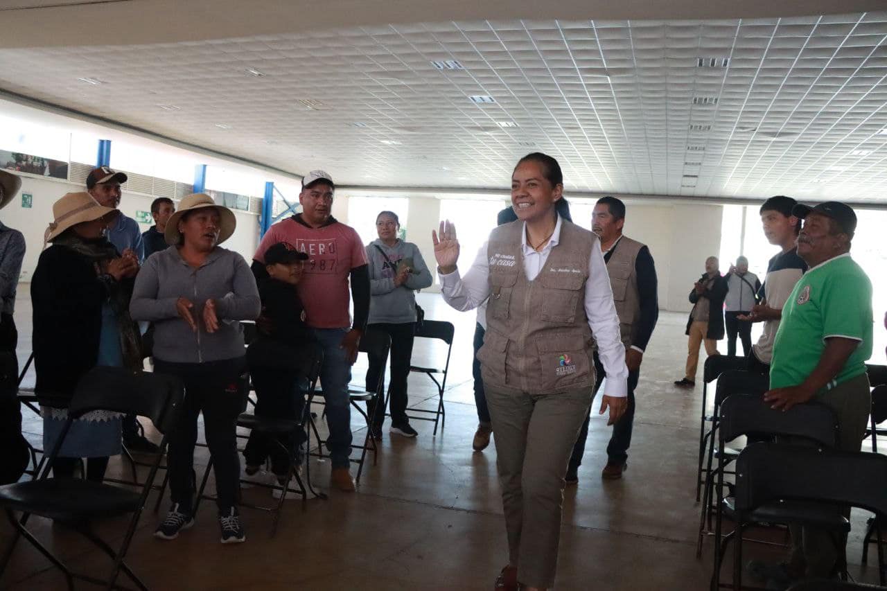 Ariadna Ayala fortalece el campo atlixquense con entrega de apoyos a productores