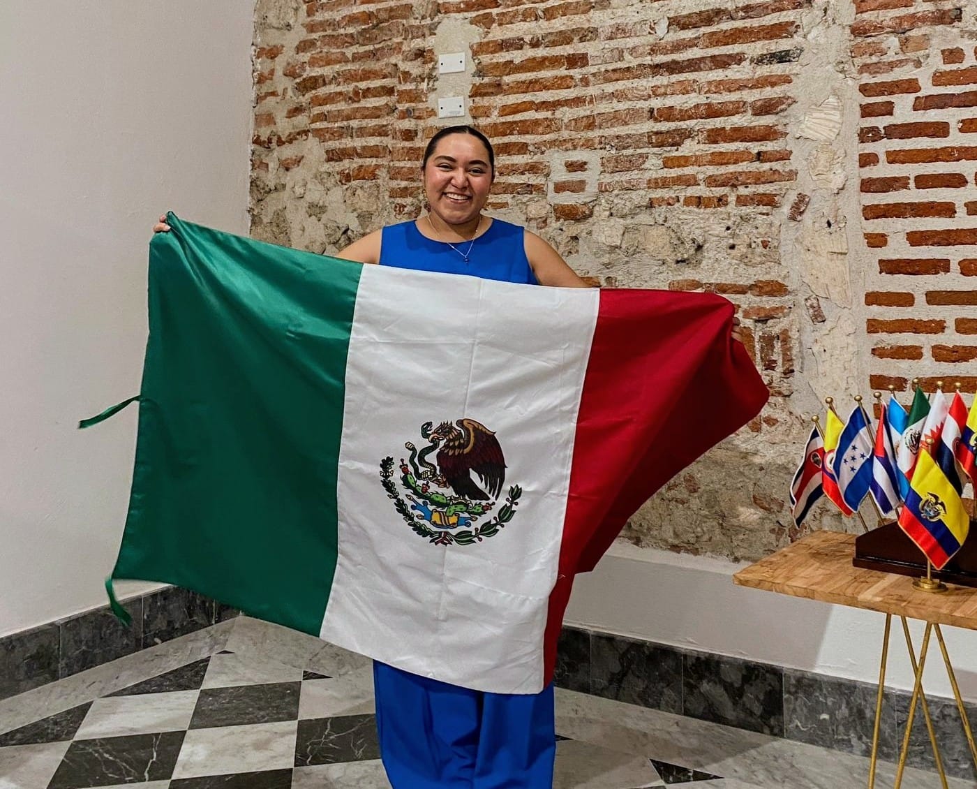 Hilda Morales Bermúdez, representante mexicana y poblana en la VII Cumbre Internacional de la Red Mundial de Jóvenes Políticos, en Cartagena, Colombia