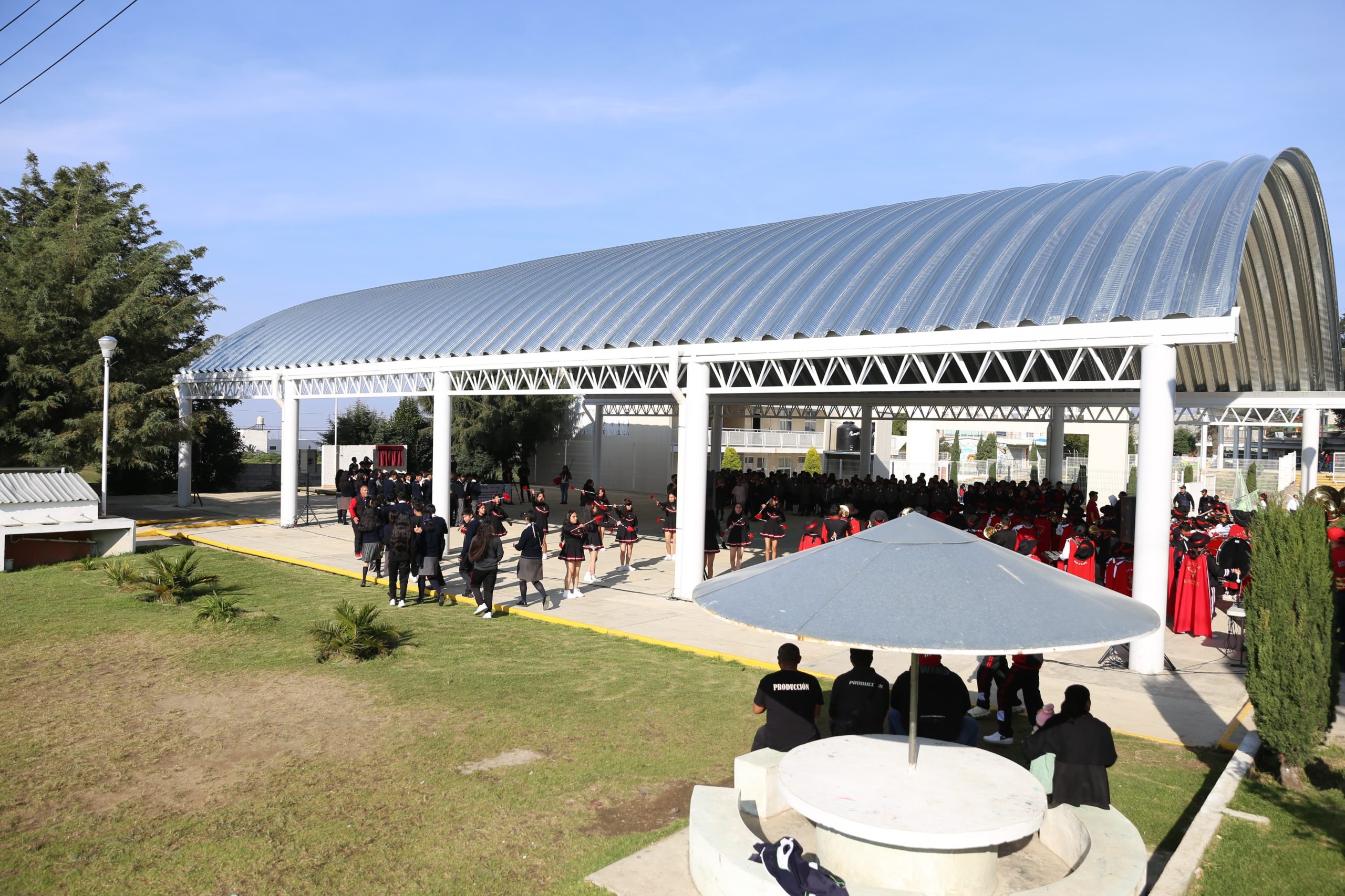 Continúa Sergio Salomón inaugurando obras educativas