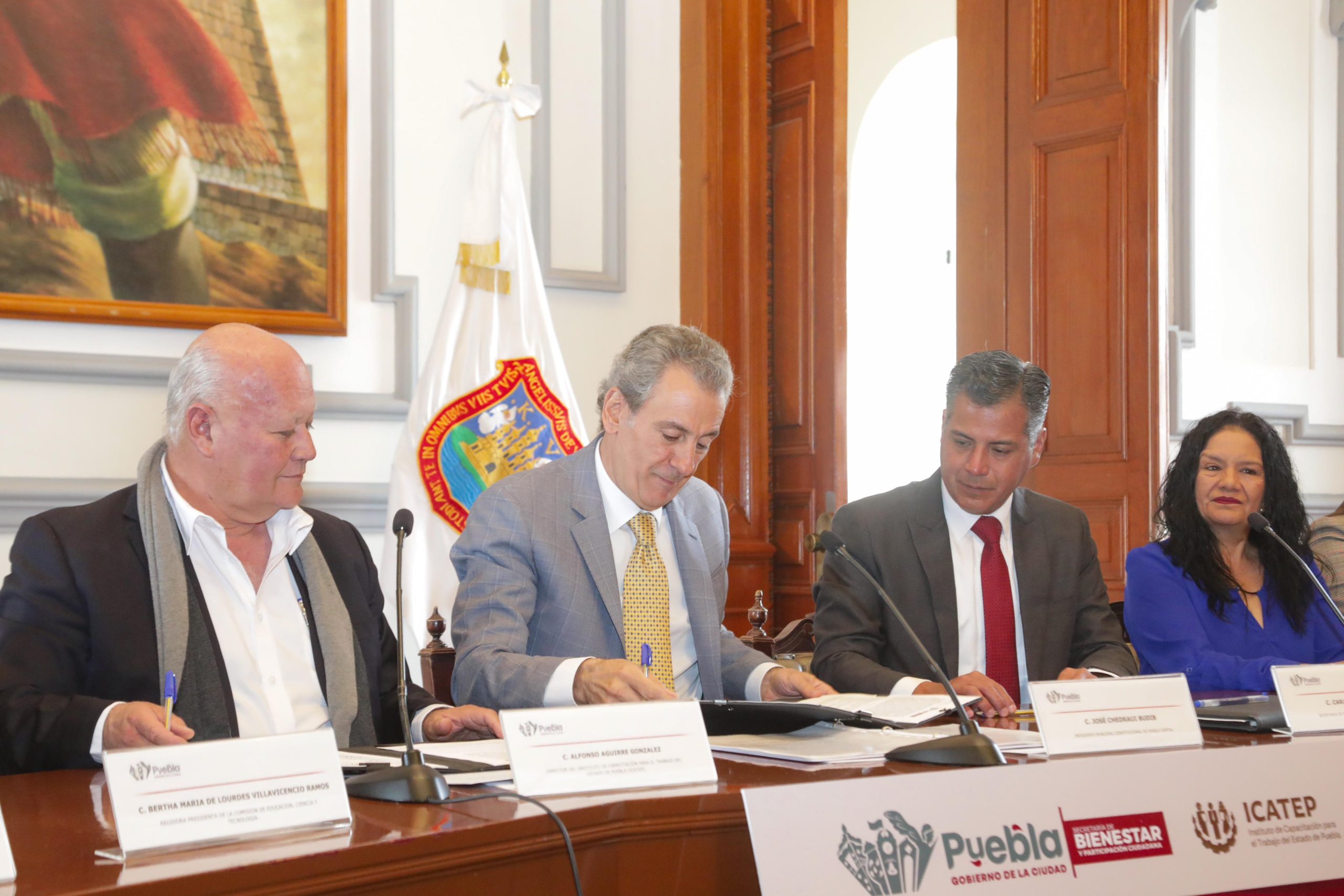 Gobierno de la Ciudad e ICATEP firman convenio para acercar capacitación a comunidades poblanas