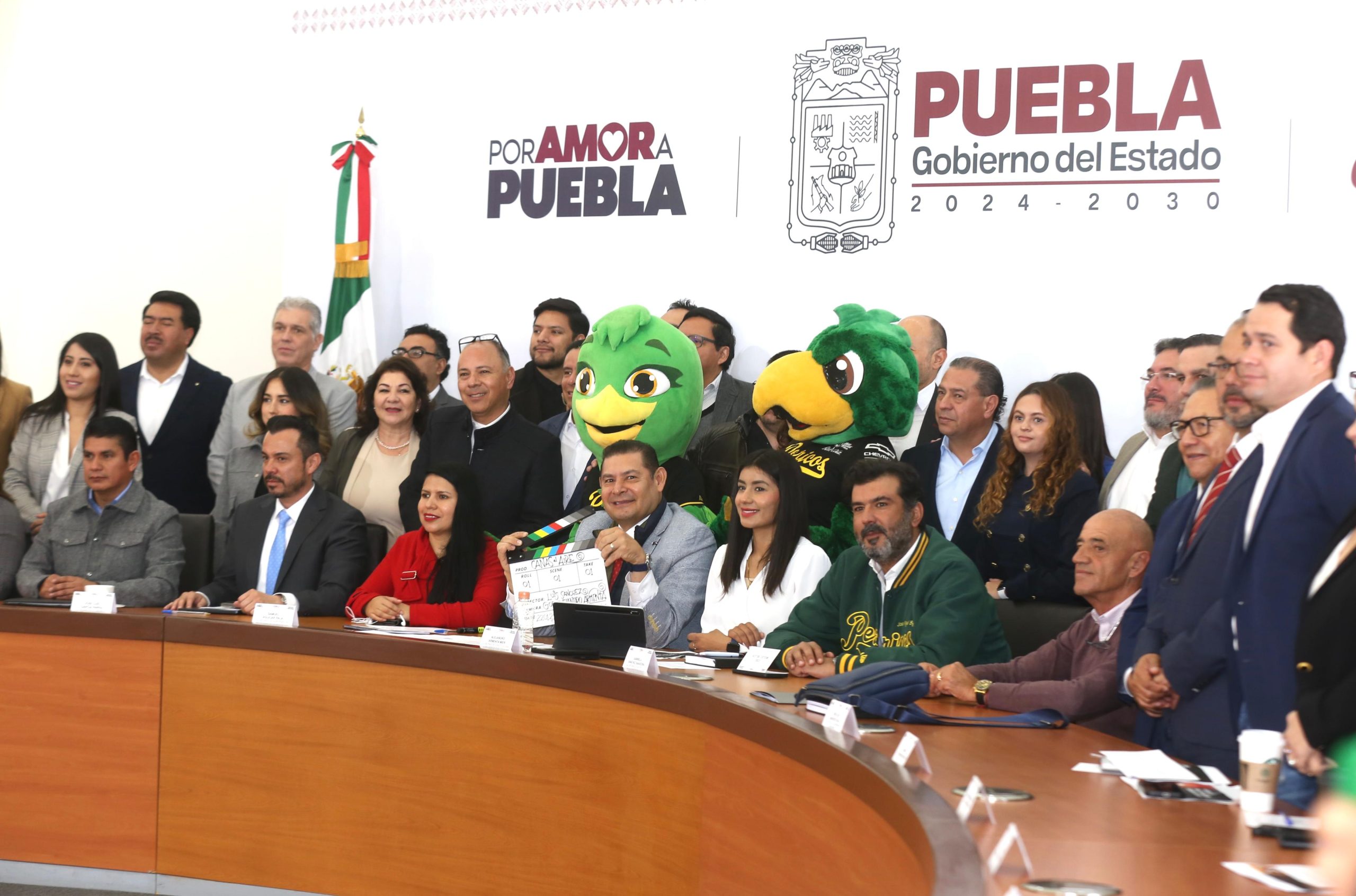 Gobierno de Puebla lleva a municipios al “rey de los deportes”