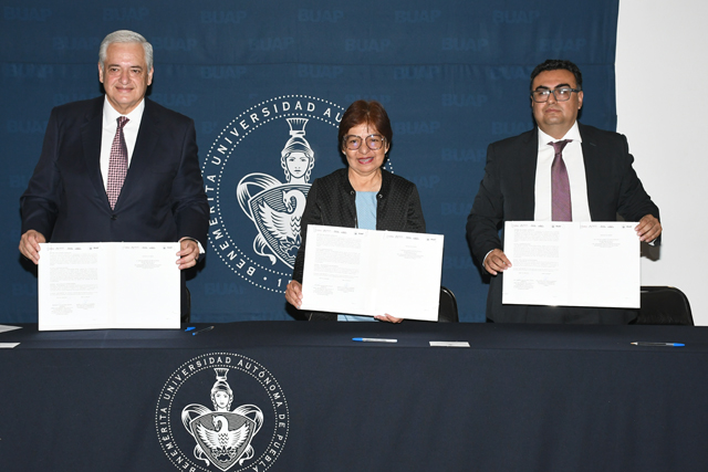 Signan convenio BUAP e ISSSTEP en materia académica, científica y tecnológica