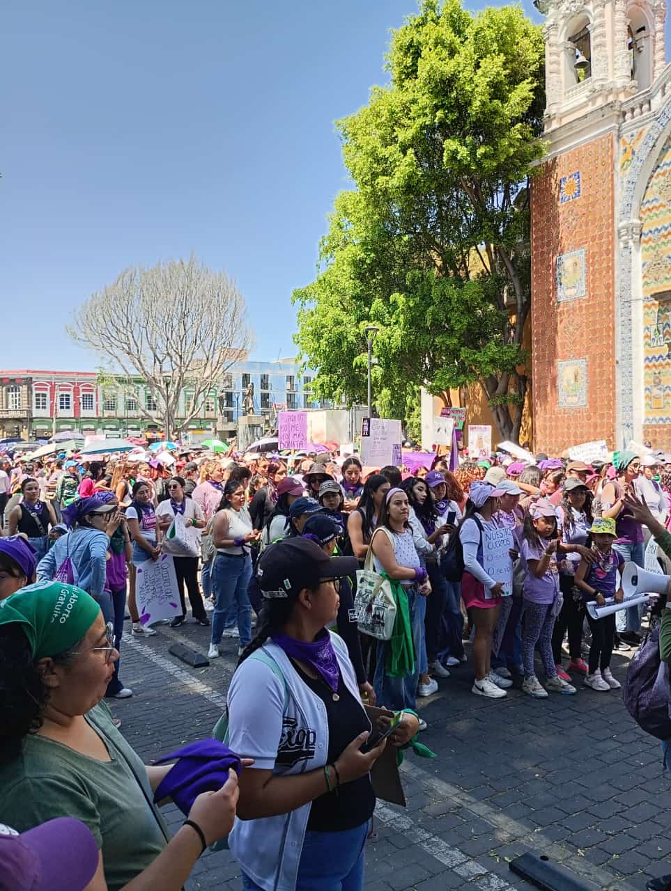 Sheinbaum dice estar del lado de las víctimas de desaparición y feminicidio tras marchas del 8M