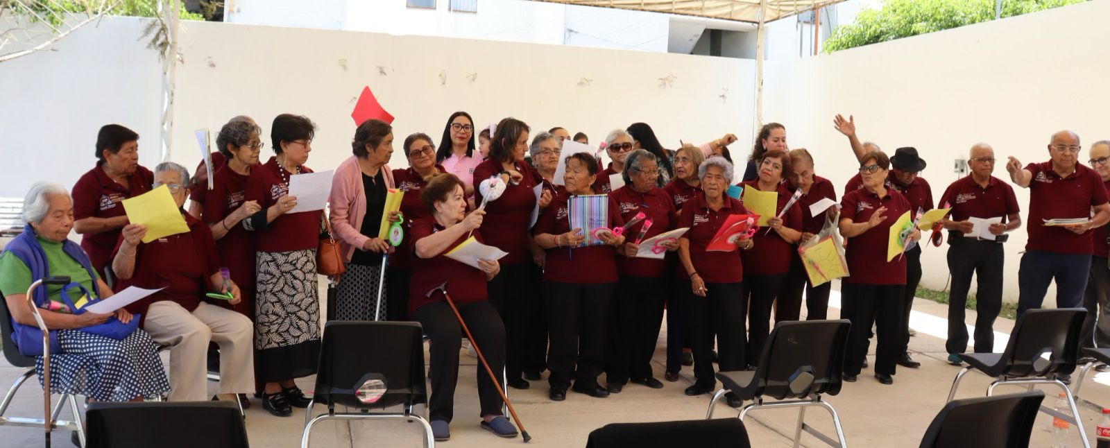 Inicia en la Estancia de Día Nuevo Amanecer ‘La Semana de la Mujer’ con un taller sobre autoestima