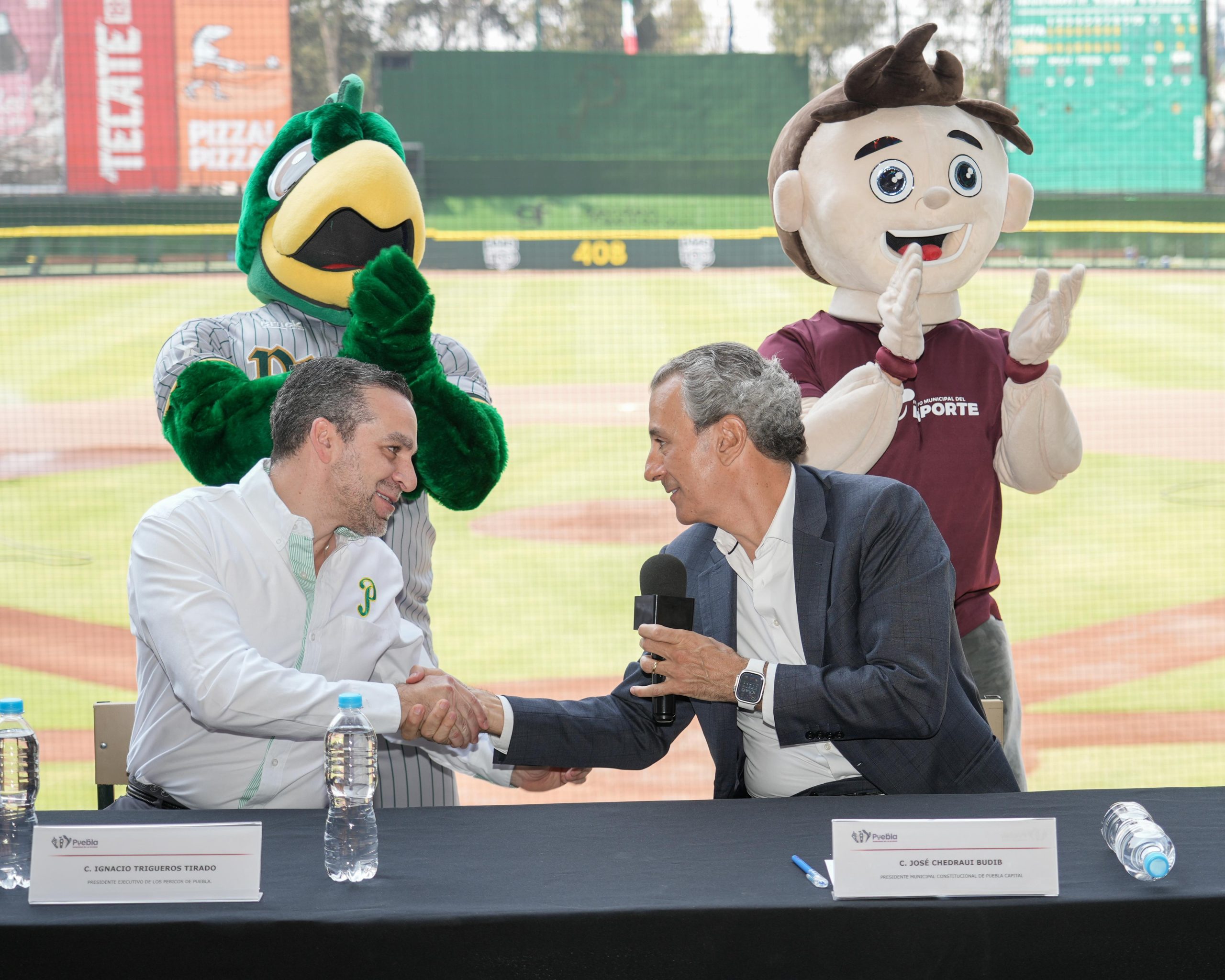 Firman convenio de colaboración el IMDP y el Club Pericos de Puebla Firman convenio de colaboración el IMDP y el Club Pericos de Puebla