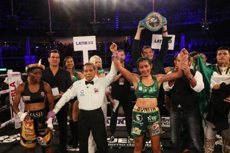 Gaby “La Bonita” Sánchez retuvo su cinturón peso Mosca