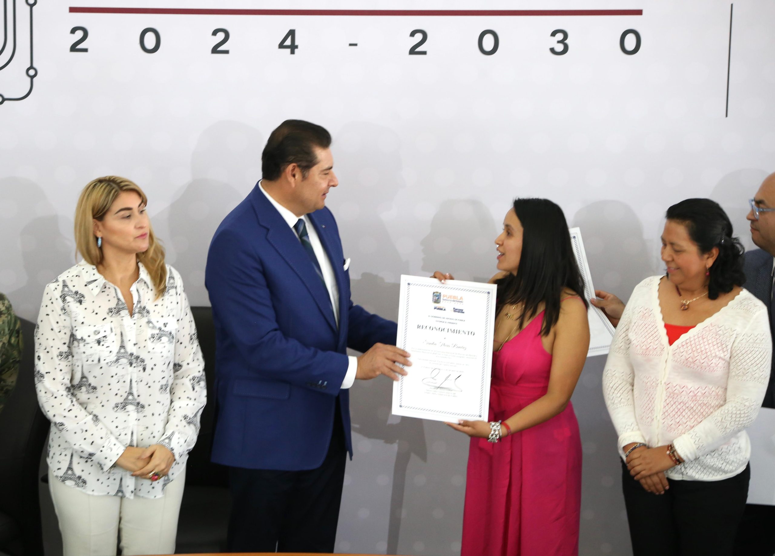 Puebla brilla con 60 medallas en Concurso Nacional de Marcas de Mezcal 2025