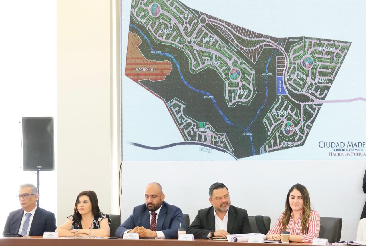 Ciudad Maderas dona 6.5 hectáreas para vivienda social al gobierno de Armenta Ciudad Maderas dona 6.5 hectáreas para vivienda social al gobierno de Armenta