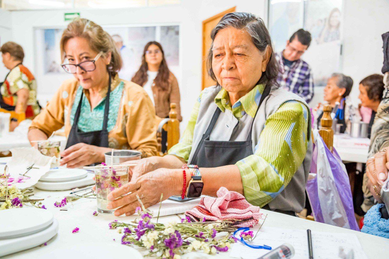 DIF Puebla Capital y tienda de autoservicio fortalecen alianza en favor de los adultos mayores DIF Puebla Capital y tienda de autoservicio fortalecen alianza en favor de los adultos mayores