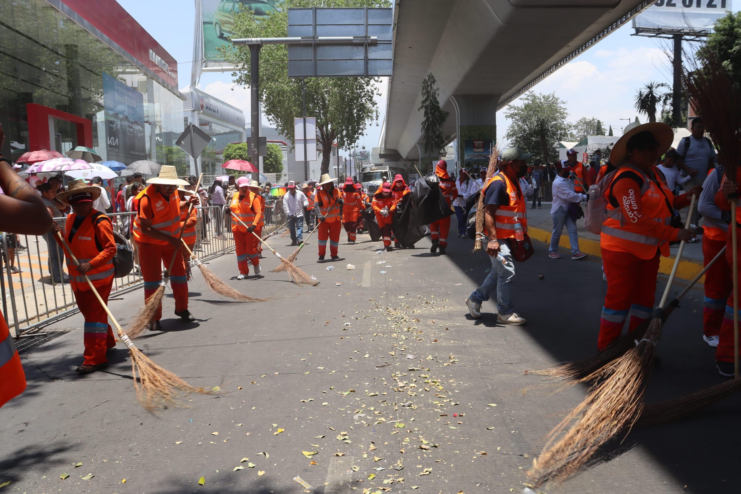 Participó OOSL en el Desfile del 5 de Mayo con operativo especial de limpieza Participó OOSL en el Desfile del 5 de Mayo con operativo especial de limpieza