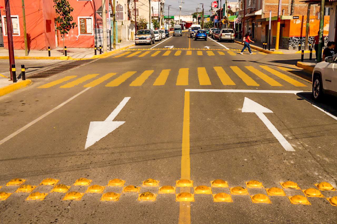 Rehabilitan la Avenida Xalpatlaco en Atlixco Rehabilitan la Avenida Xalpatlaco en Atlixco