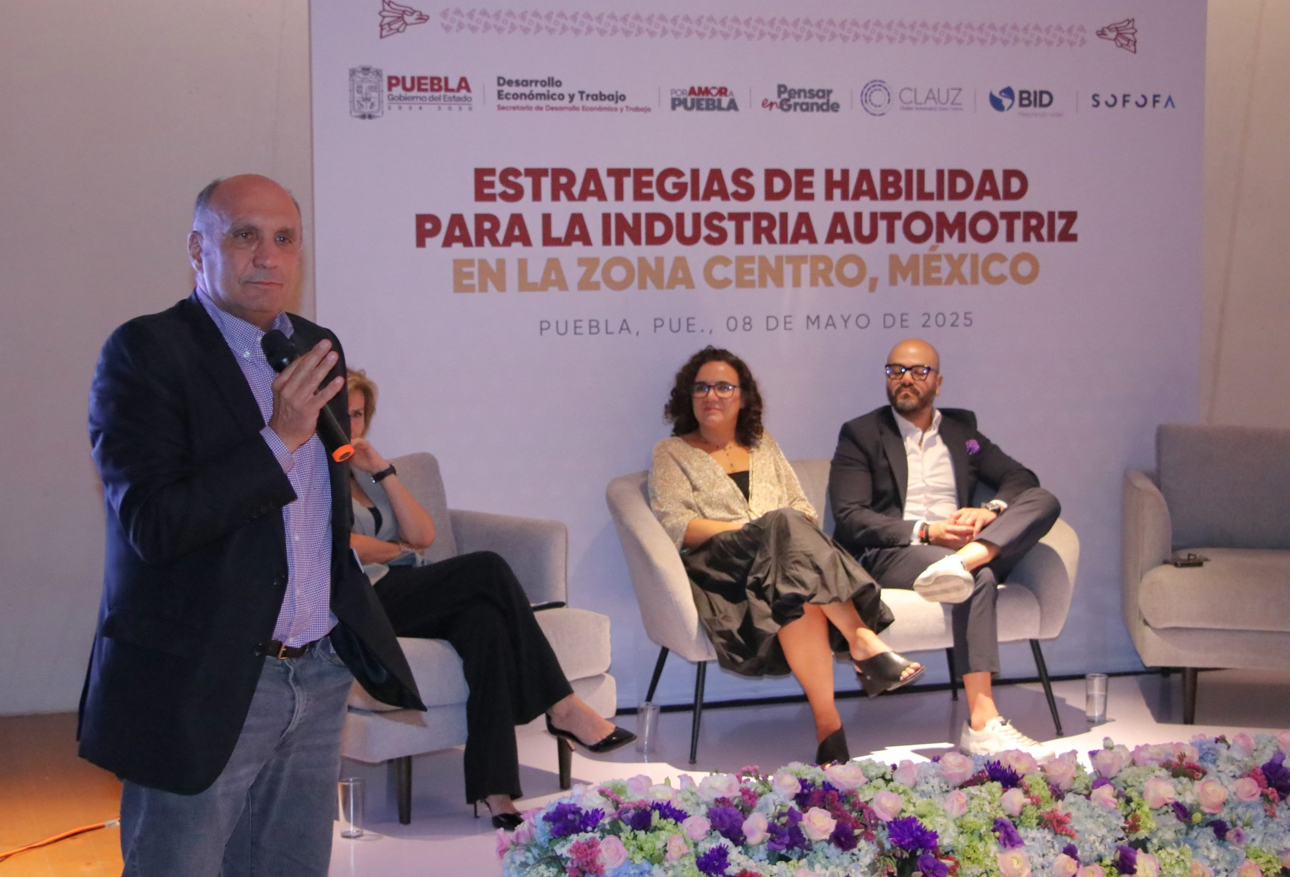 Gobierno estatal y empresas automotrices fortalecen competitividad de la industria Gobierno estatal y empresas automotrices fortalecen competitividad de la industria