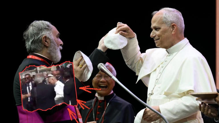 Agreden al papa León XIV: le arrojan un objeto a la cabeza Agreden al papa León XIV: le arrojan un objeto a la cabeza