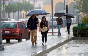 Aumenta intensidad de lluvias en la capital, pide Gobierno de la Ciudad extremar precauciones