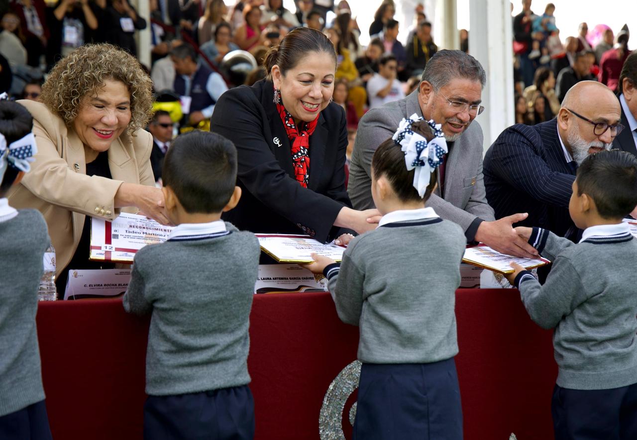 Corresponsabilidad entre maestros y familia, fundamental en proceso educativo: Laura Artemisa Corresponsabilidad entre maestros y familia, fundamental en proceso educativo: Laura Artemisa