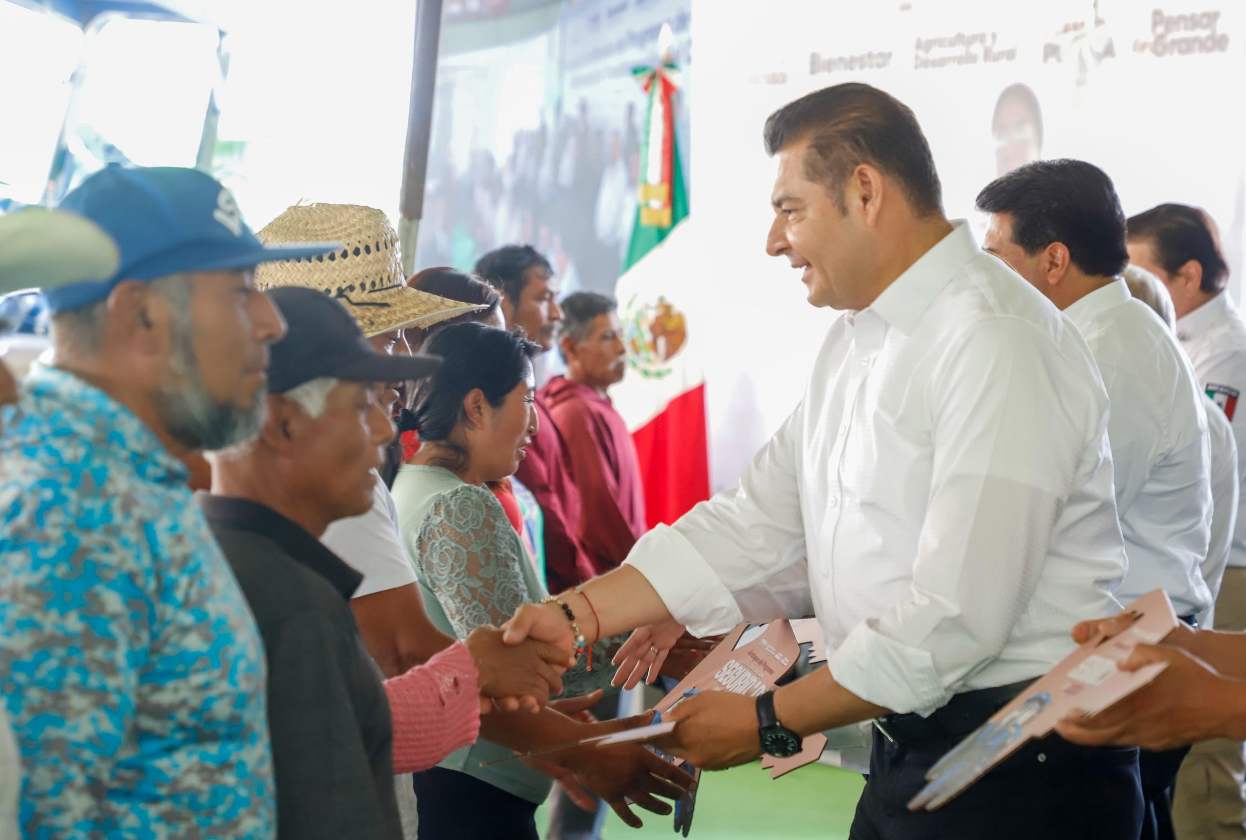 Riqueza comunitaria con paz y bienestar para el campo poblano