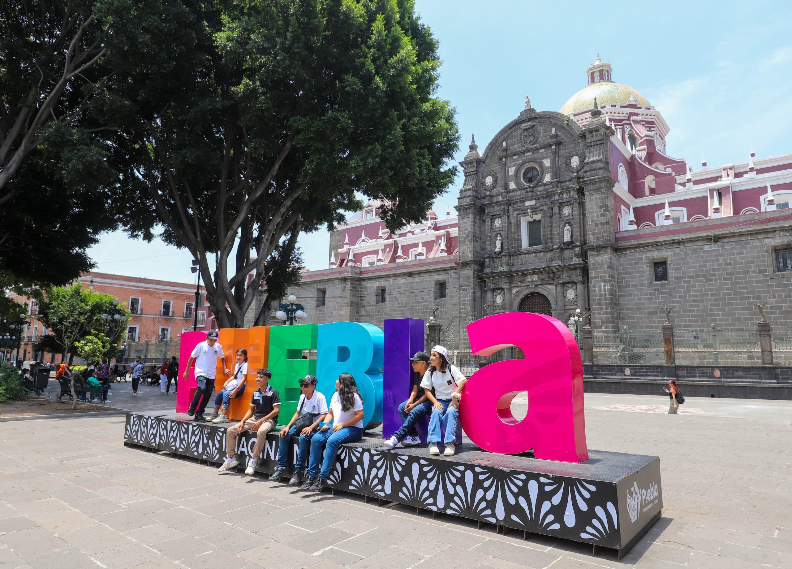 Puebla se consolida como destino turístico por su limpieza y paz, destacan visitantes Puebla se consolida como destino turístico por su limpieza y paz, destacan visitantes