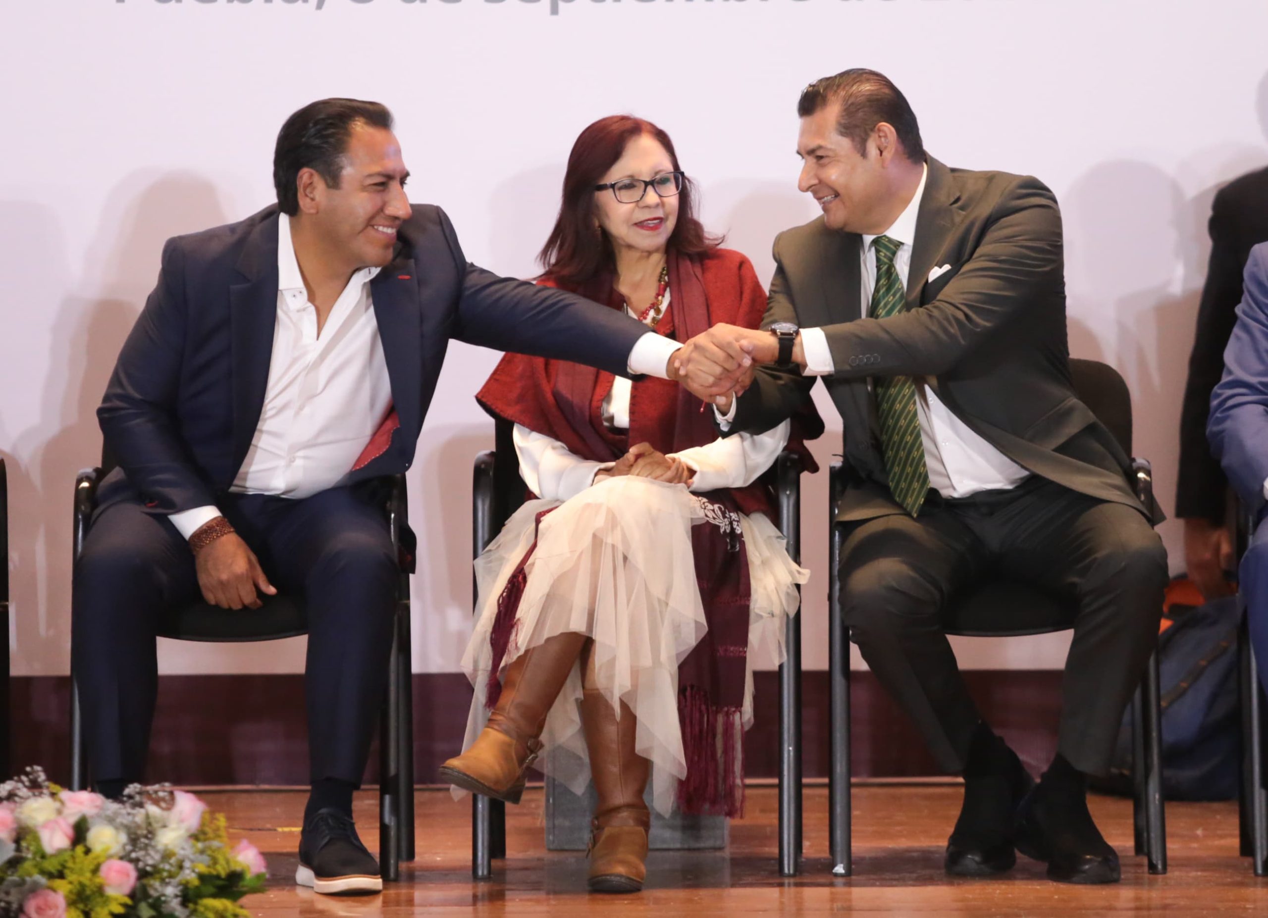 Puebla logrará la Bandera Blanca en Alfabetismo: Mario Delgado
