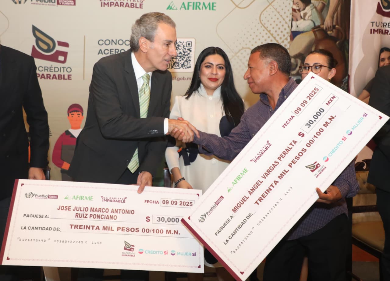Entrega Pepe Chedraui cheques de “Tu Crédito Imparable” para micro, pequeñas y medianas empresas Entrega Pepe Chedraui cheques de “Tu Crédito Imparable” para micro, pequeñas y medianas empresas