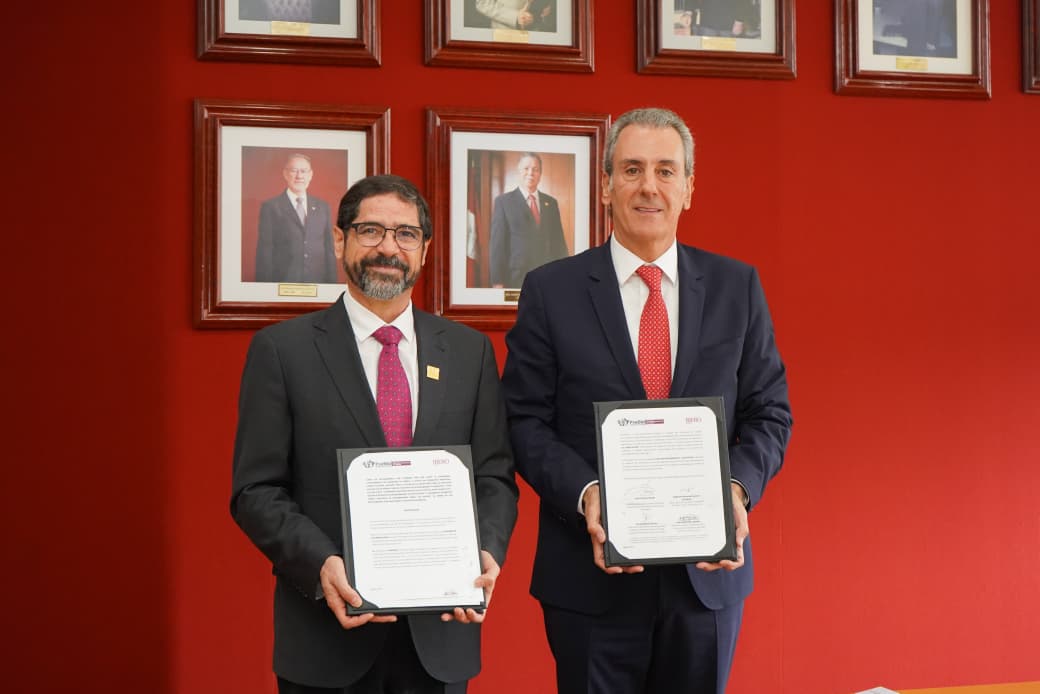Firma Pepe Chedraui convenio para fortalecer conocimiento y habilidades de las mujeres en materia de finanzas Firma Pepe Chedraui convenio para fortalecer conocimiento y habilidades de las mujeres en materia de finanzas