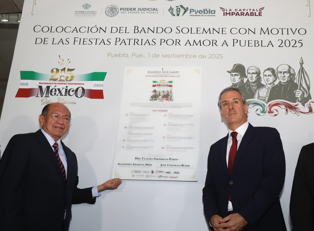 Coloca Pepe Chedraui Bando Solemne de las Fiestas Patrias 2025 en el Palacio Municipal Coloca Pepe Chedraui Bando Solemne de las Fiestas Patrias 2025 en el Palacio Municipal