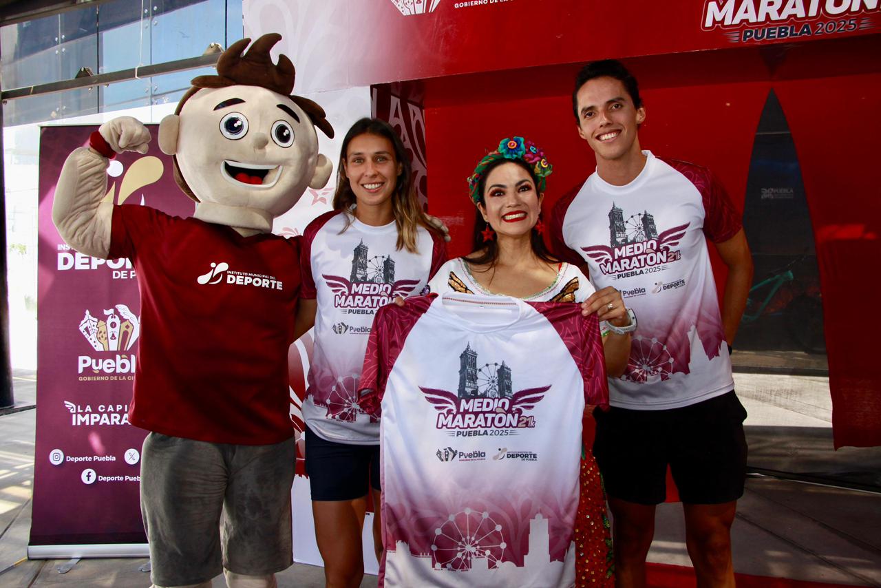 Presenta Gobierno de la Ciudad rutas, playera y medalla del Medio Maratón 21K Puebla 2025