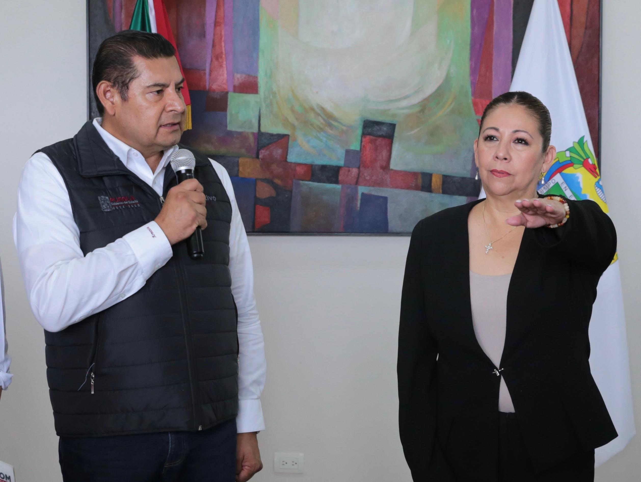 Toma protesta Laura Artemisa como titular de Bienestar Toma protesta Laura Artemisa como titular de Bienestar
