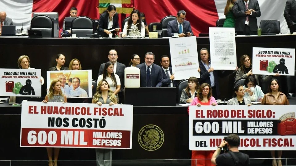 Diputados aprueban en lo general la reforma a la ley aduanera en medio de acusaciones por «huachicol» fiscal