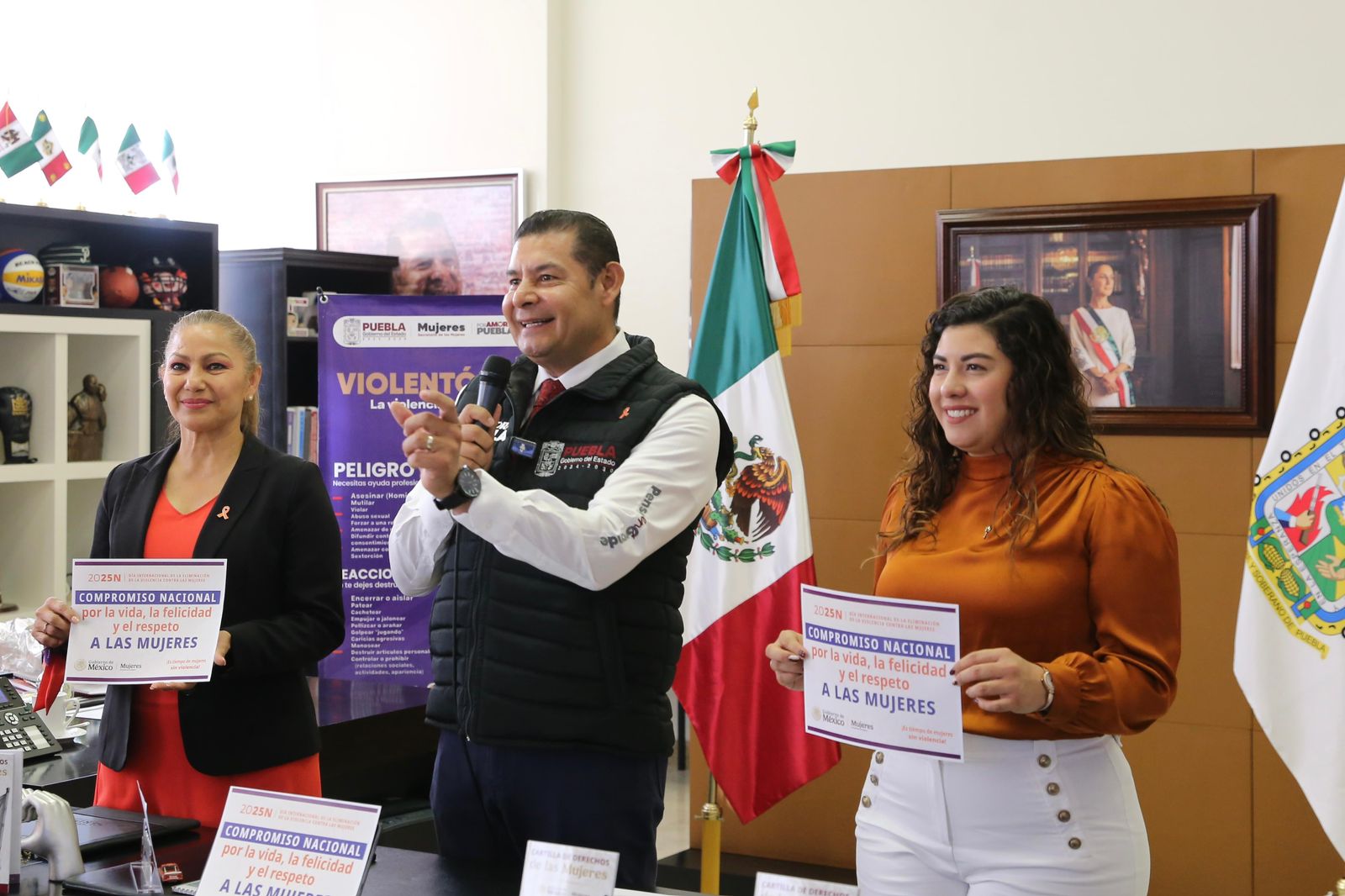 Gobierno de Puebla se suma al Compromiso Nacional para Defender a las Mujeres con Perspectiva de Paz y Confianza Gobierno de Puebla se suma al Compromiso Nacional para Defender a las Mujeres con Perspectiva de Paz y Confianza