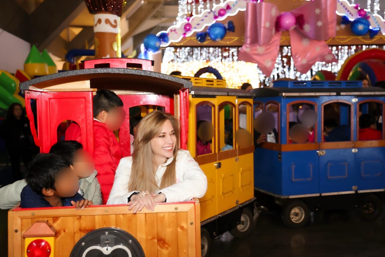 Menores de Casas de Asistencia del SEDIF conviven en Festival Navideño “Por Amor a Puebla” Menores de Casas de Asistencia del SEDIF conviven en Festival Navideño “Por Amor a Puebla”