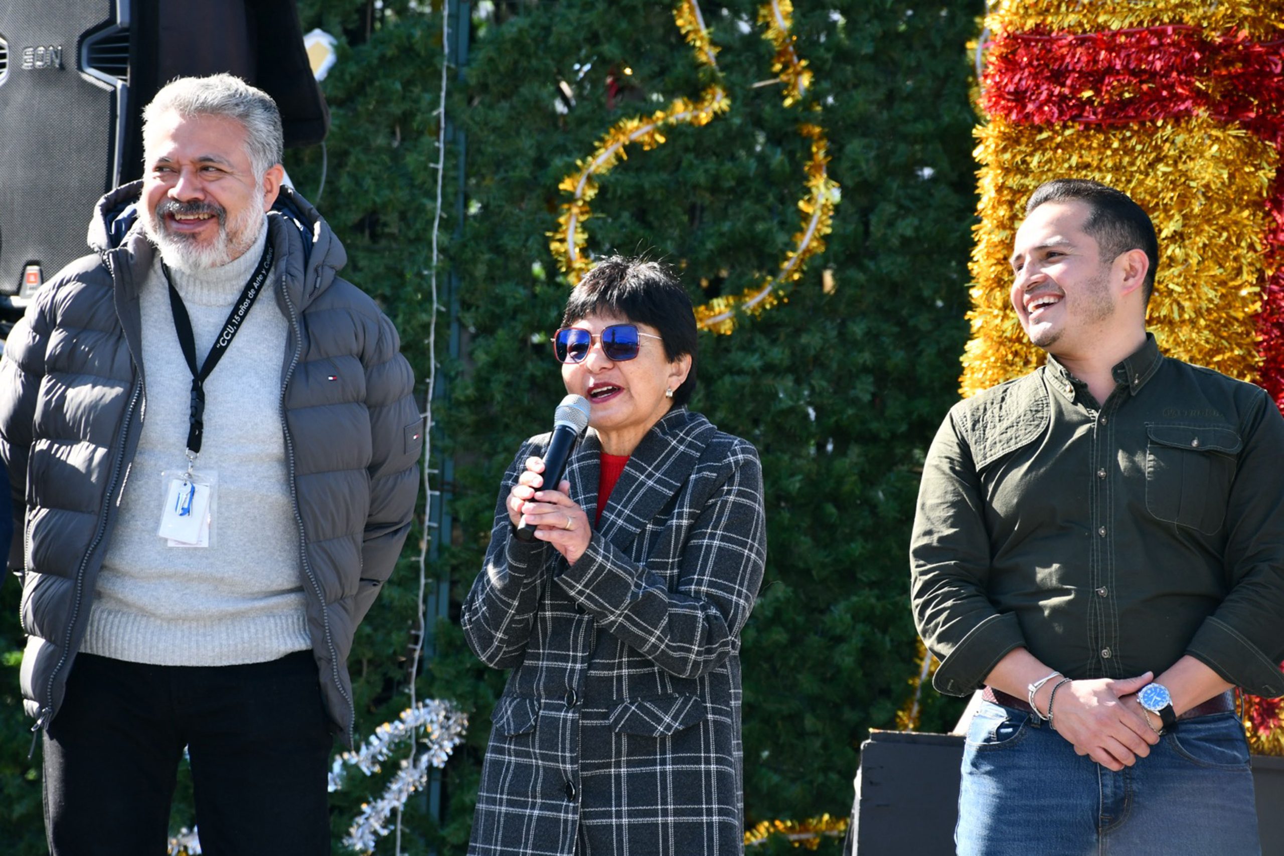 Banderazo de salida de la campaña «Dona un juguete» Banderazo de salida de la campaña «Dona un juguete»