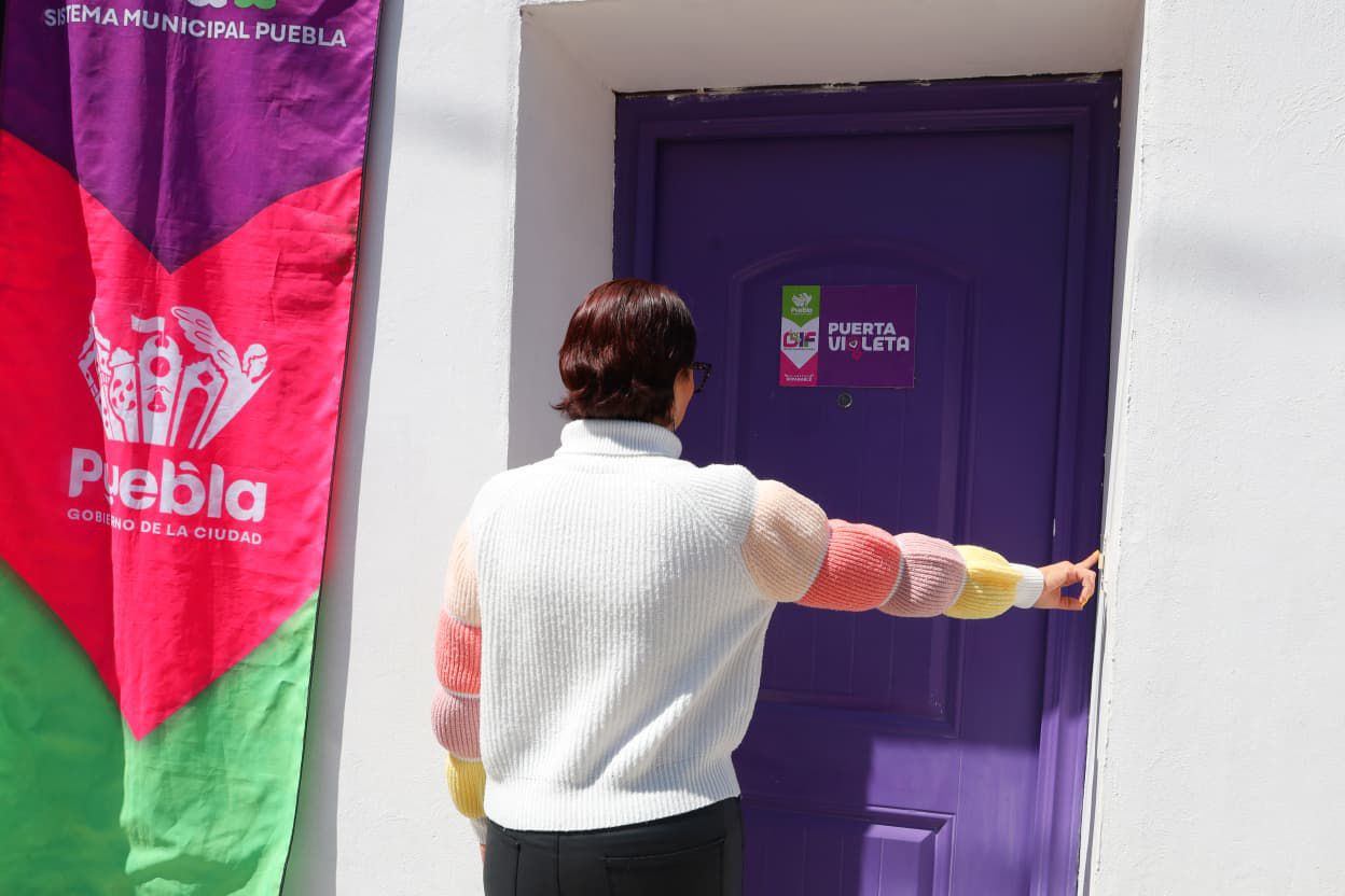 Fortalece DIF Puebla Capital atención a mujeres víctimas de violencia con el programa “Puerta Violeta”