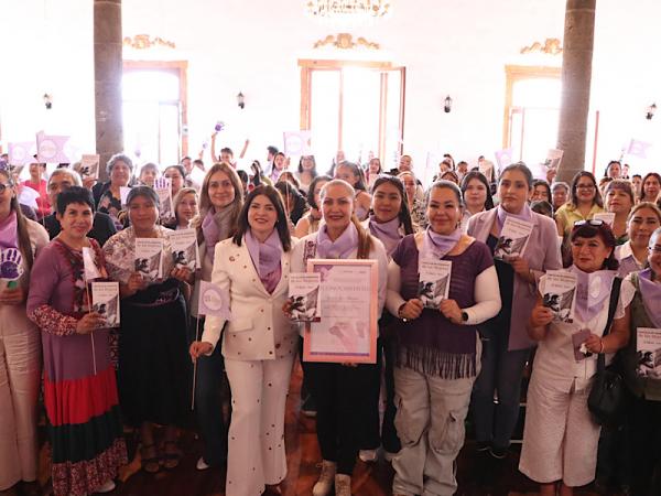 Con Centro LIBRE y foro de liderazgo, Puebla fortalece atención a mujeres Con Centro LIBRE y foro de liderazgo, Puebla fortalece atención a mujeres