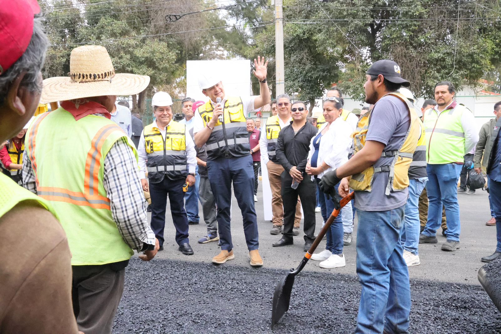 Avanza 50% pavimentación de calle Jesús Reyes Heroles, olvidada por 20 años Avanza 50% pavimentación de calle Jesús Reyes Heroles, olvidada por 20 años